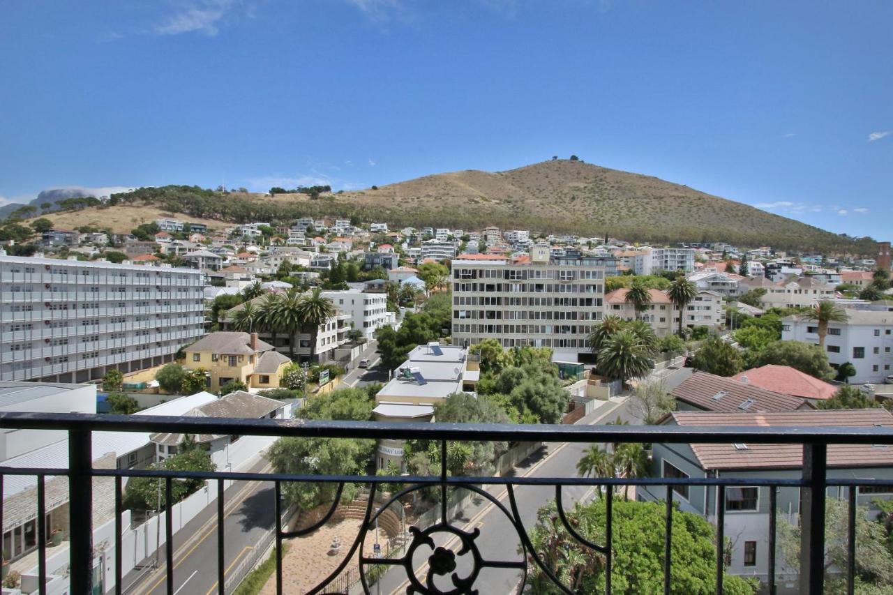 Cape Royale 1 Bedroom Luxury Apartments With Mountain View Cape Town Exterior photo